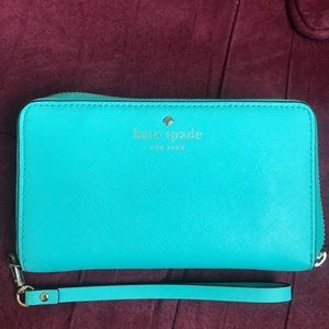 Authentic Kate Spade Cedar Street Jordie Wristlet